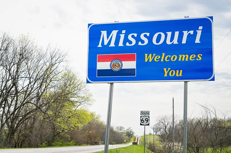 entering missouri state sign